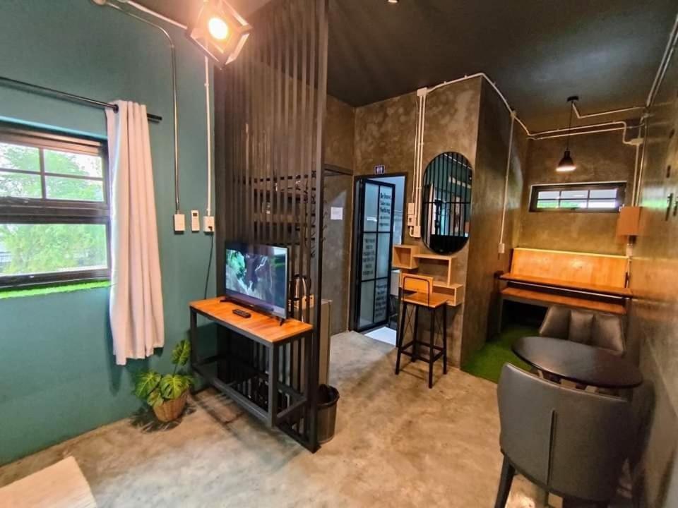 Tanwa Hotel Чиангмай Екстериор снимка