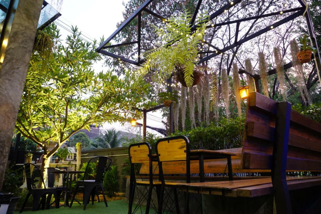 Tanwa Hotel Чиангмай Екстериор снимка