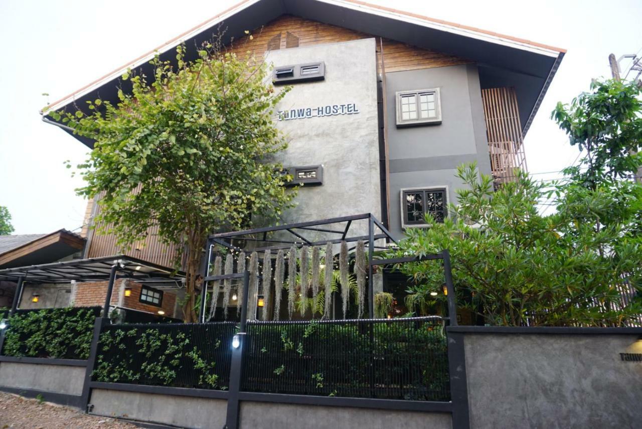Tanwa Hotel Чиангмай Екстериор снимка